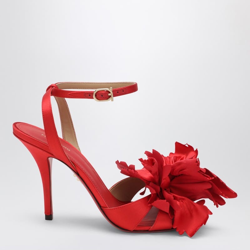 Shoes Ferragamo - Red satin sandals with flower - 9,5 US Brand