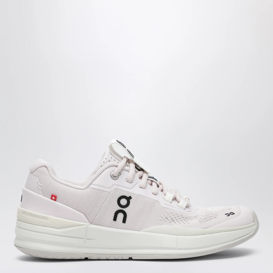 On - THE ROGER Pro tennis shoes in mesh, Orchid/Ice