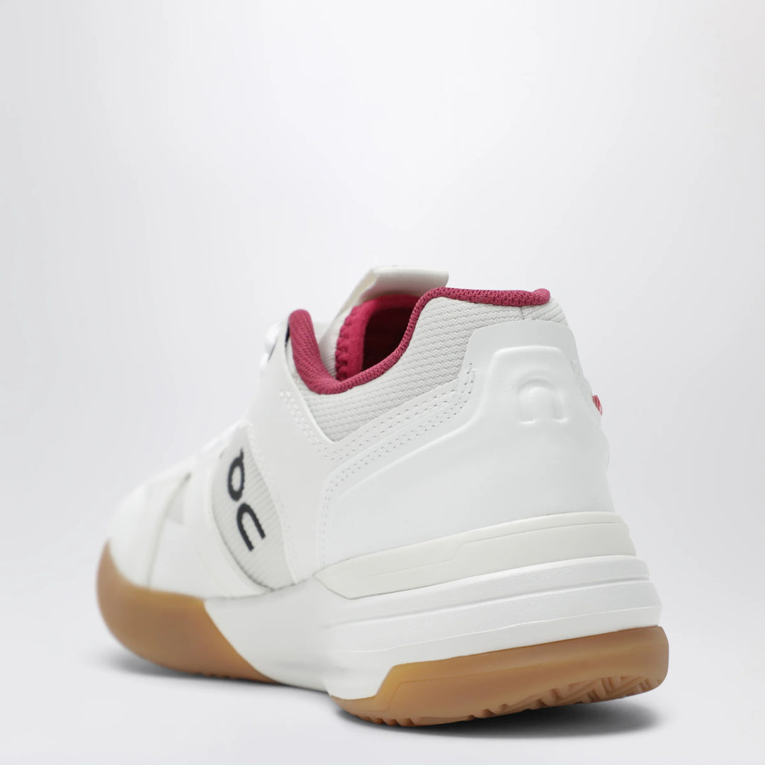 On - THE ROGER Clubhouse Pro tennis shoes in ivory