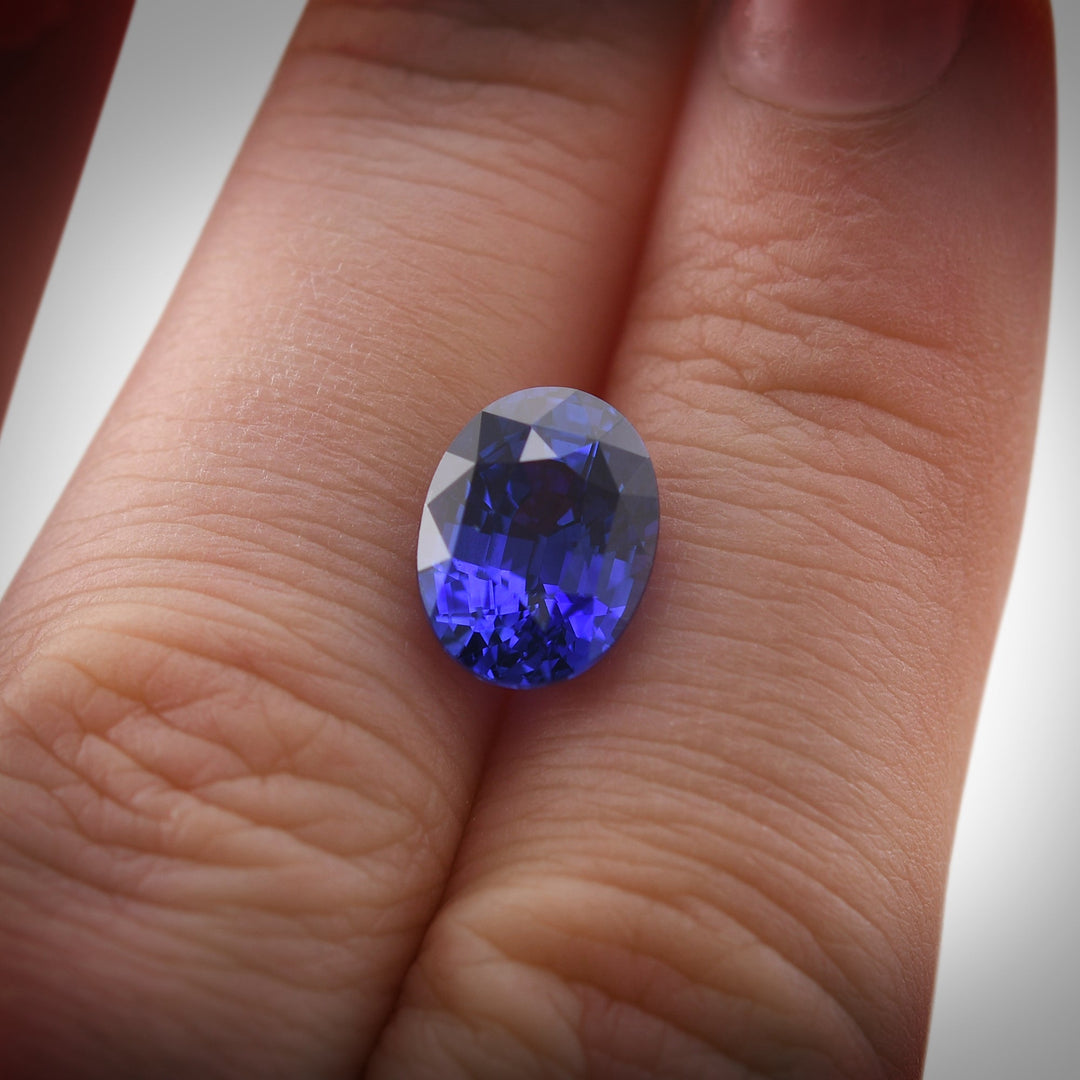 5.02 Carat Blue SRI LANKA Oval Sapphire CD