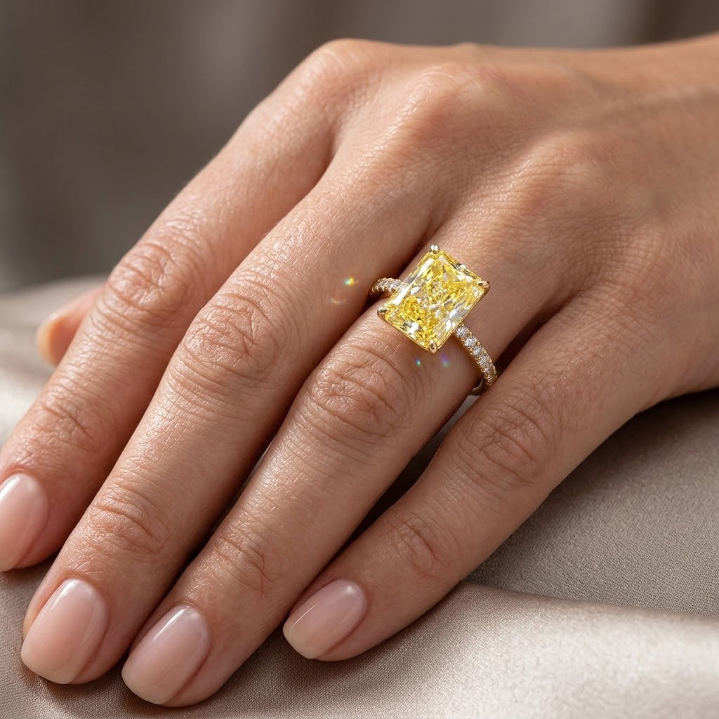 LEIBISH Fancy Yellow Radiant Diamond Side-Stone Ring VVS1 GIA