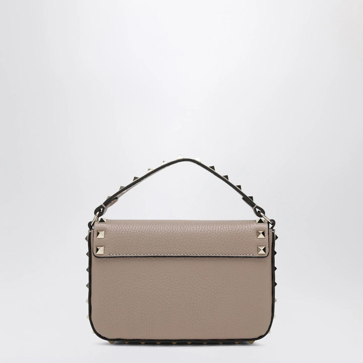 Valentino Garavani - Rockstud pouch in grained calf leather, powder