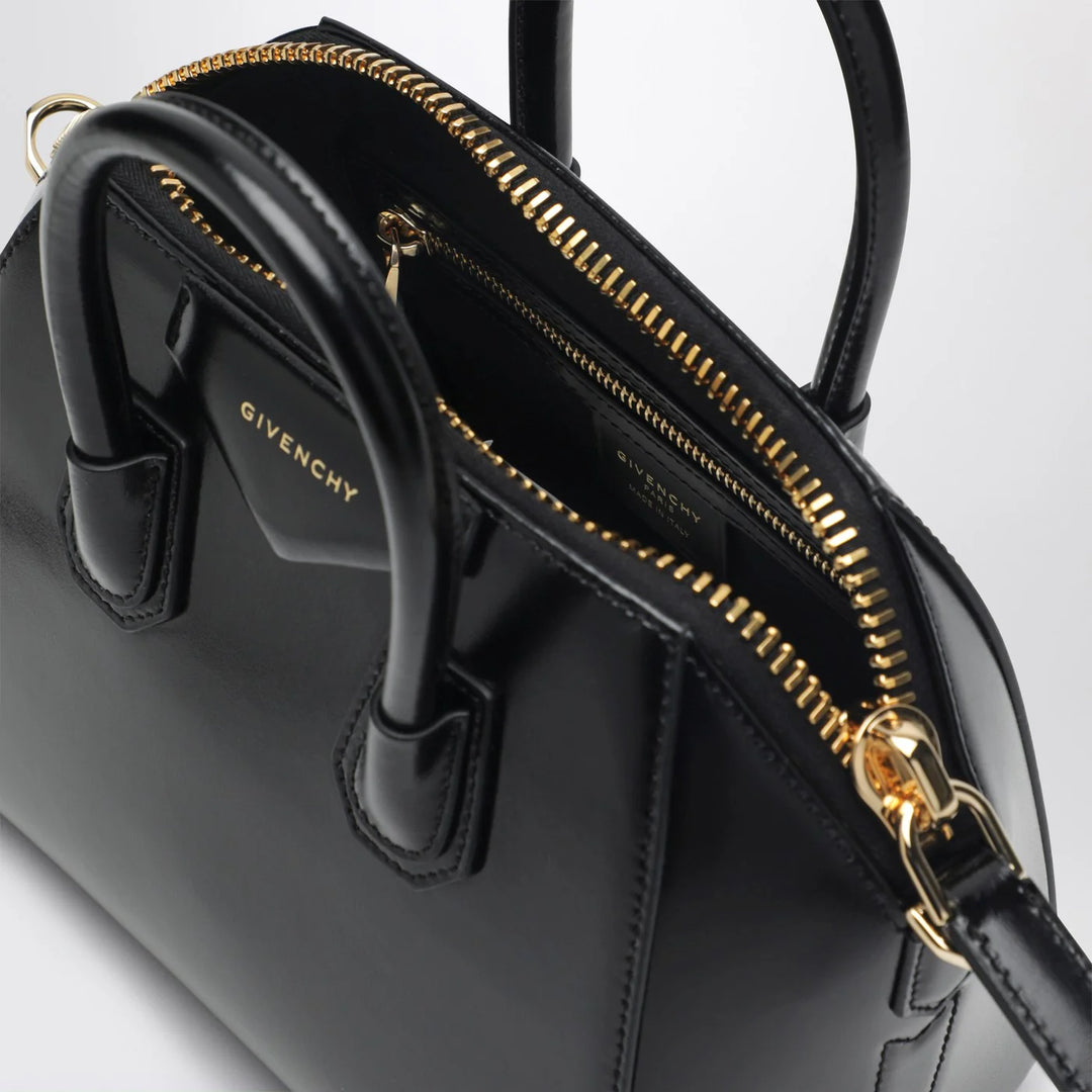 Givenchy - Antigona mini bag in black Box leather