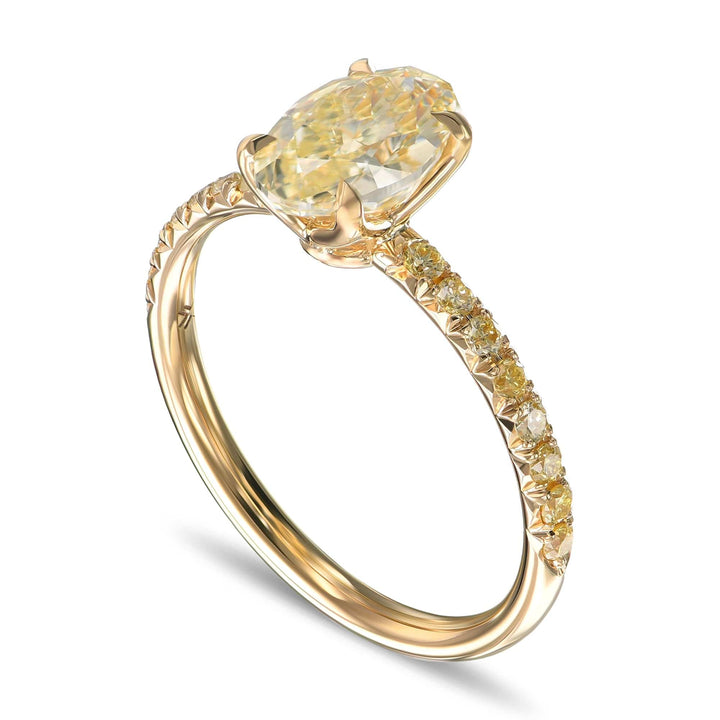 LEIBISH 1.36ct Light Yellow Oval Diamond Side-Stone Ring Brand Ring